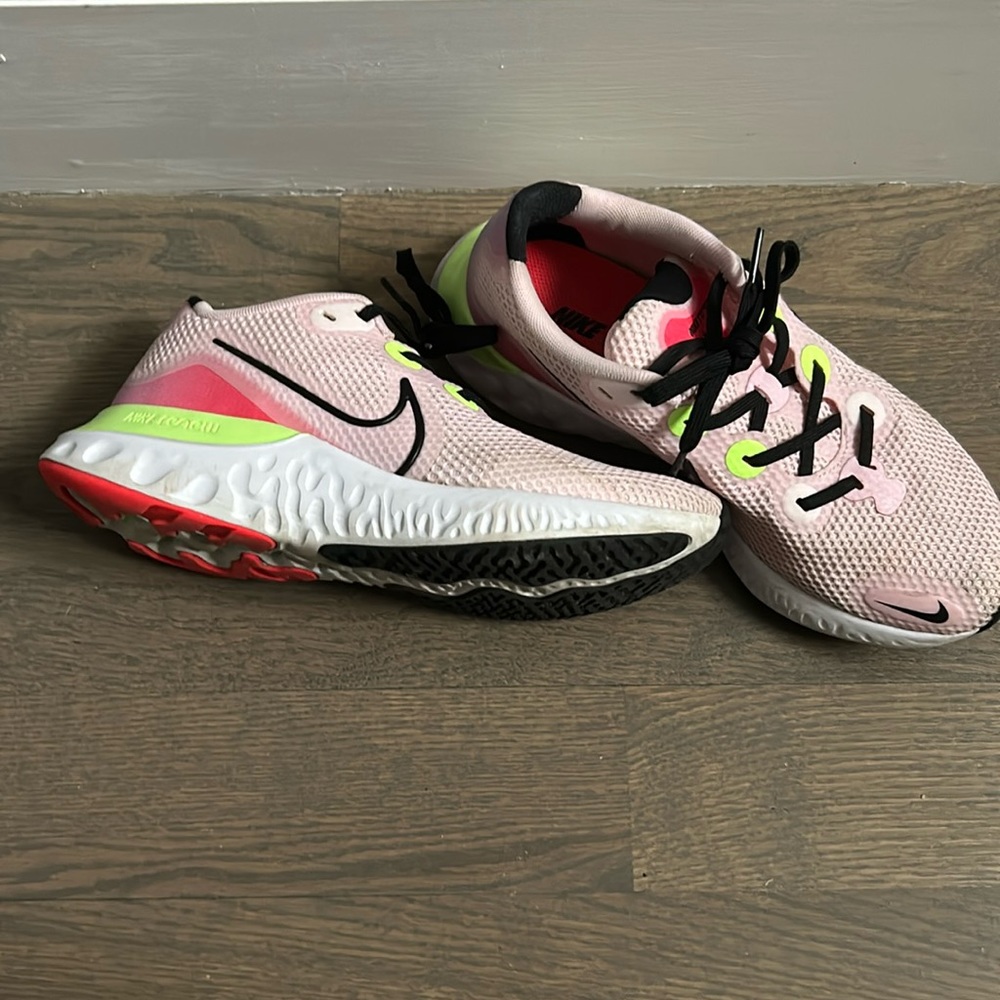 Nike renew